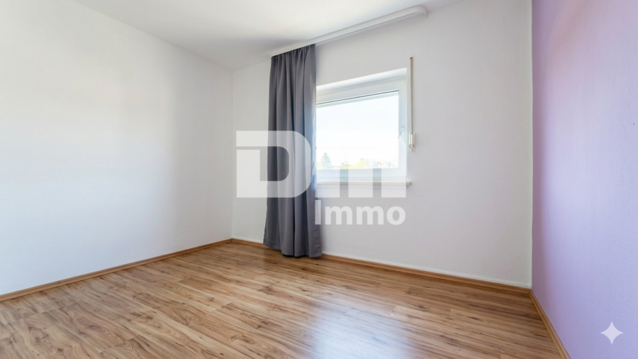 (R)eserviert! Kompaktes Reihenhaus in exponierter Lage mit Garten - OG Schlafzimmer 1 / Gäste / Kind / Büro / Ankleide